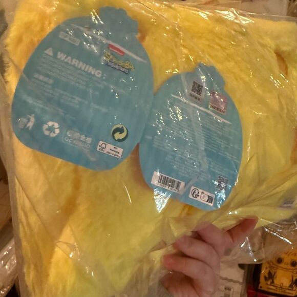 Pop Mart Sponge Bob Yellow 2 Way Backpack NWT main image 4